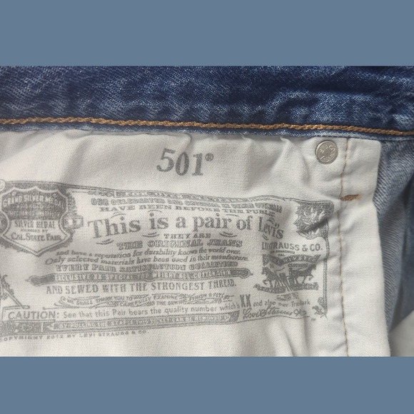 Levi's 501 High Waisted Distressed Button Fly Denim Shorts Waist 33. - Picture 9 of 9